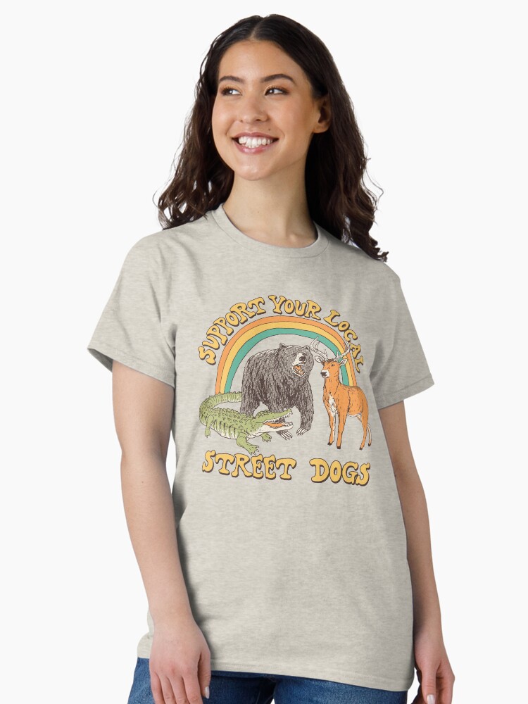 Imagen 2 de 7, Camiseta clásica con la obra Perros callejeros, diseñada y vendida por wytrab8.