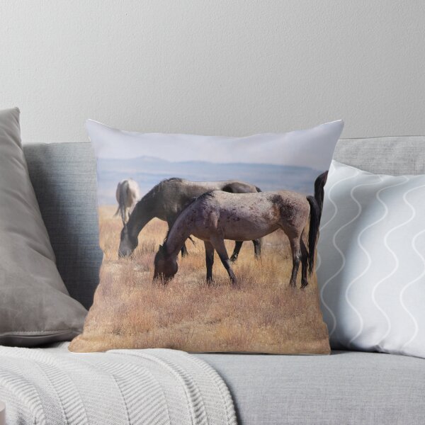 Item preview, Hermosos caballos salvajes en los desiertos del oeste de Utah designed and sold by Sillygirl101.