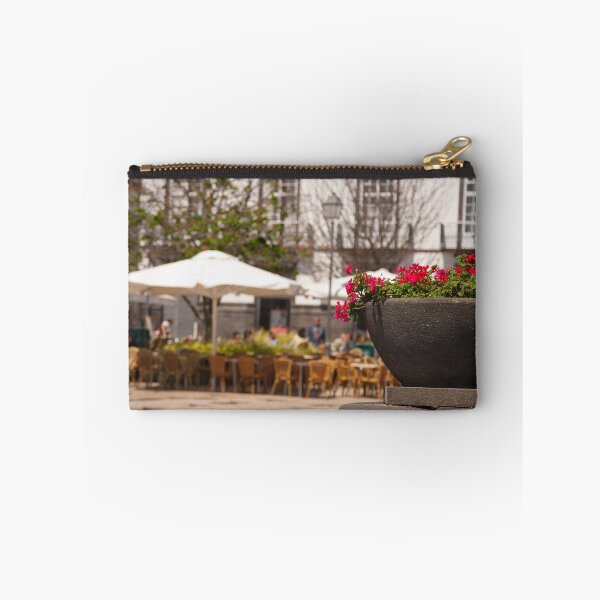 Item preview, Plazza and flower pot designed and sold by Gaspar Avila.