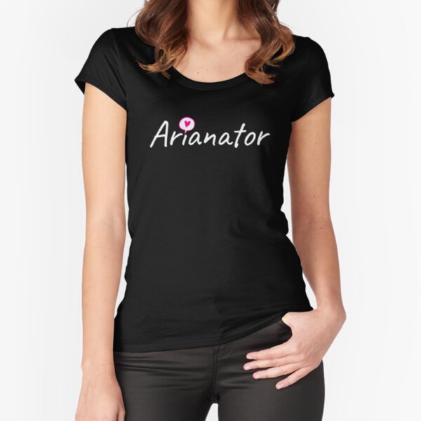 Vista previa del artículo con la obra «Arianator love», diseñado y vendido por Nessire.