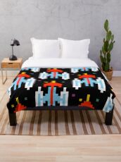 Retro classic arcade video game spaceship Throw Blanket