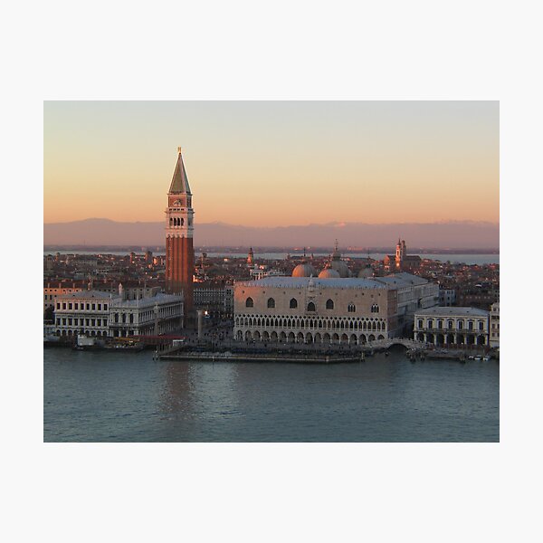 Aperçu de l'œuvre Venice Sunset, St Marcs Square créée et vendue par Anthony Milnes.