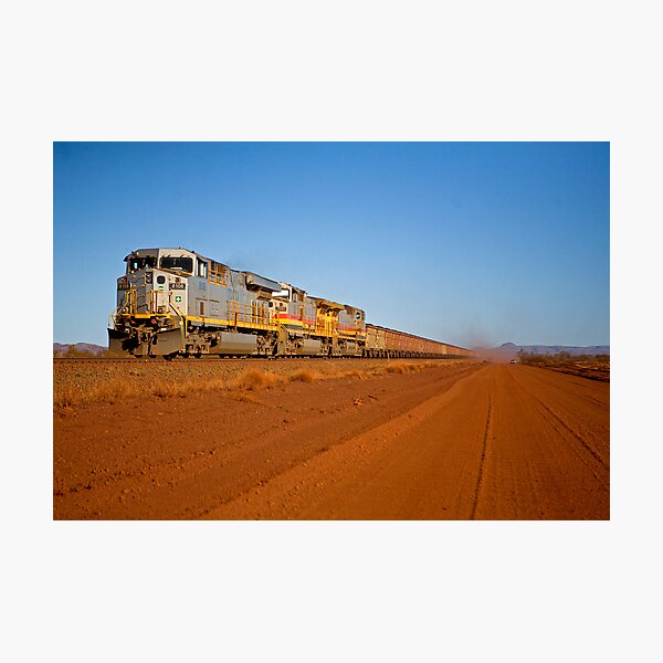 Aperçu de l'œuvre Pilbara Iron Ore Train créée et vendue par Richard  Windeyer.
