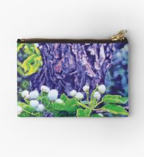 Bolso de mano El comienzo de la primavera, nuevas flores en ciernes en un día temprano de primavera, flores de primavera. Estilo de pintura al óleo
