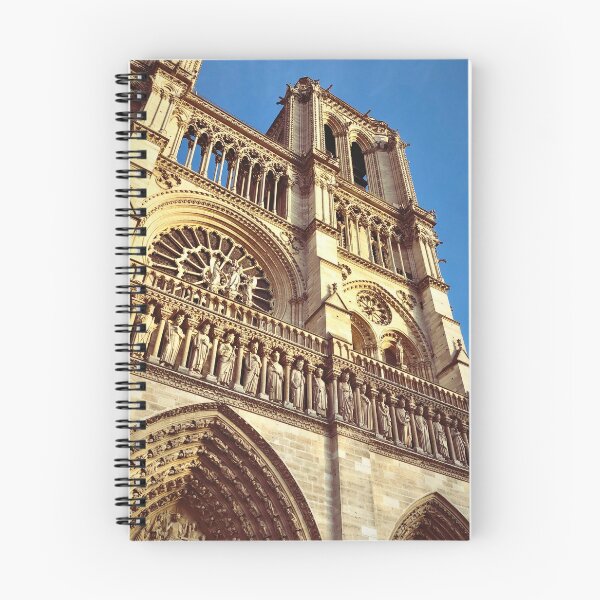 Artikelvorschau, Notre Dame de Paris entworfen und verkauft von megansoetaert.