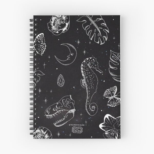 Aperçu de l'œuvre ✰ Papillons et os - Une collection de feuilles tropicales, étoiles, lunes, soleil, bijoux, fleurs et hippocampes. NUIT SKY PATTERN créée et vendue par CreativeIsland.