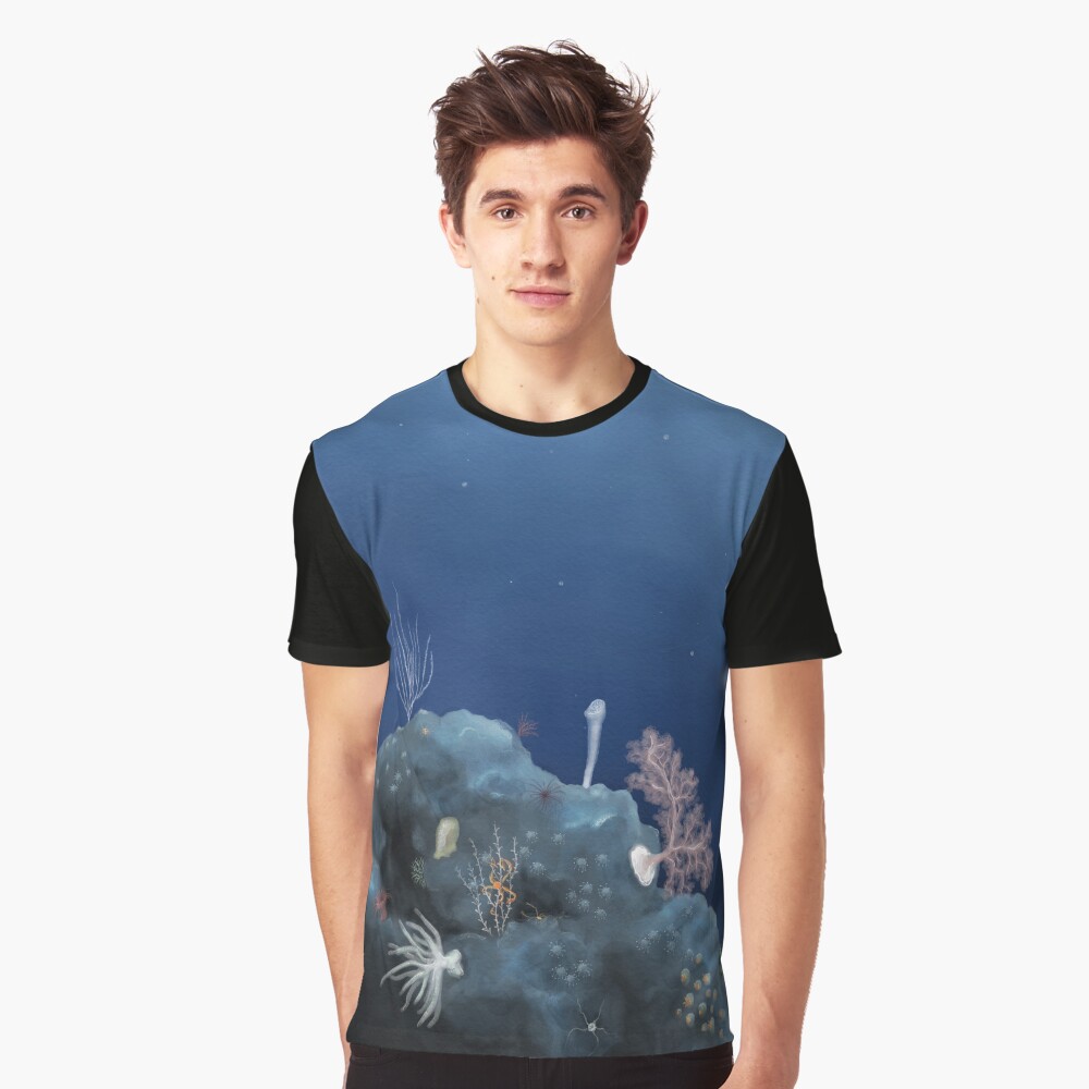 Deep ocean vista - Johnston Atoll Graphic T-Shirt