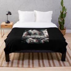 EXTRA ECCLESIAM NULLA SALUS Throw Blanket