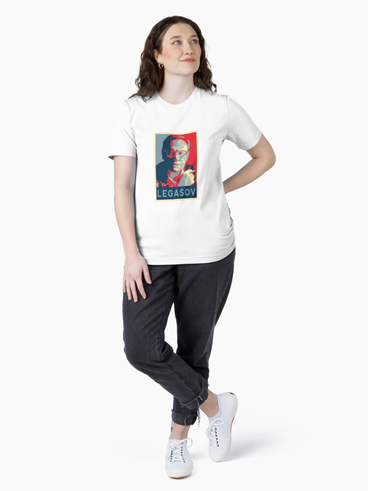 Thumbnail 4 von 7, Essential T-Shirt, Valery Legasov Hoffnungsplakat - Tschernobyl designt und verkauft von HopeArt36.