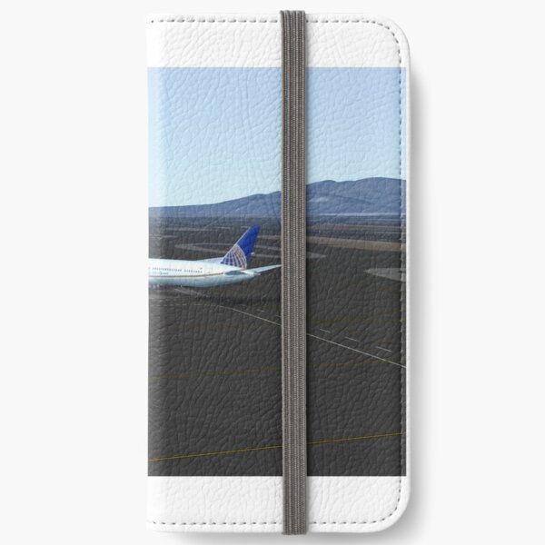 Simulator Iphone Wallets For 6s 6s Plus 6 6 Plus Redbubble - roblox pilot training flightplane simulator delta 767