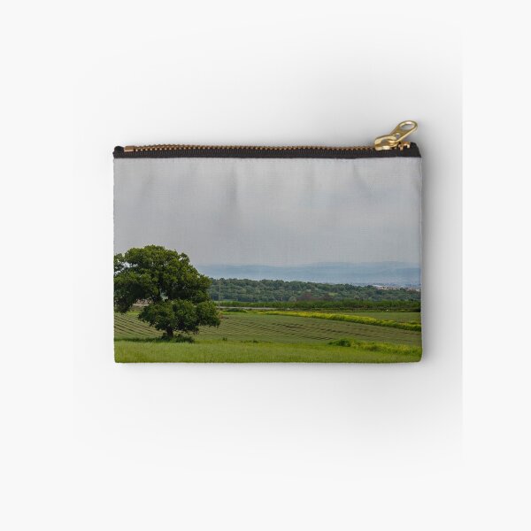 Aperçu de l'œuvre Vue sur les montagnes, la forêt et les champs labourés et les arbres. Israël créée et vendue par EG Creativity Art.