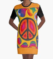 Psychedelischer lodernder Frieden T-Shirt Kleid