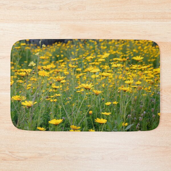 Artikelvorschau, Field of yellow wild chrysanthemum close up. Landscape entworfen und verkauft von EG Creativity Art.