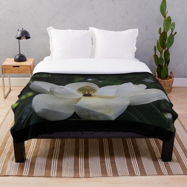 Aperçu de l'œuvre Fleur de magnolia créée et vendue par RoseC.
