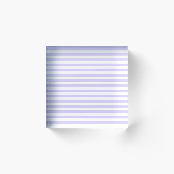 Aperçu de l'œuvre Rayures horizontales blanches, violette et lavande pâle créée et vendue par ColorPatterns.