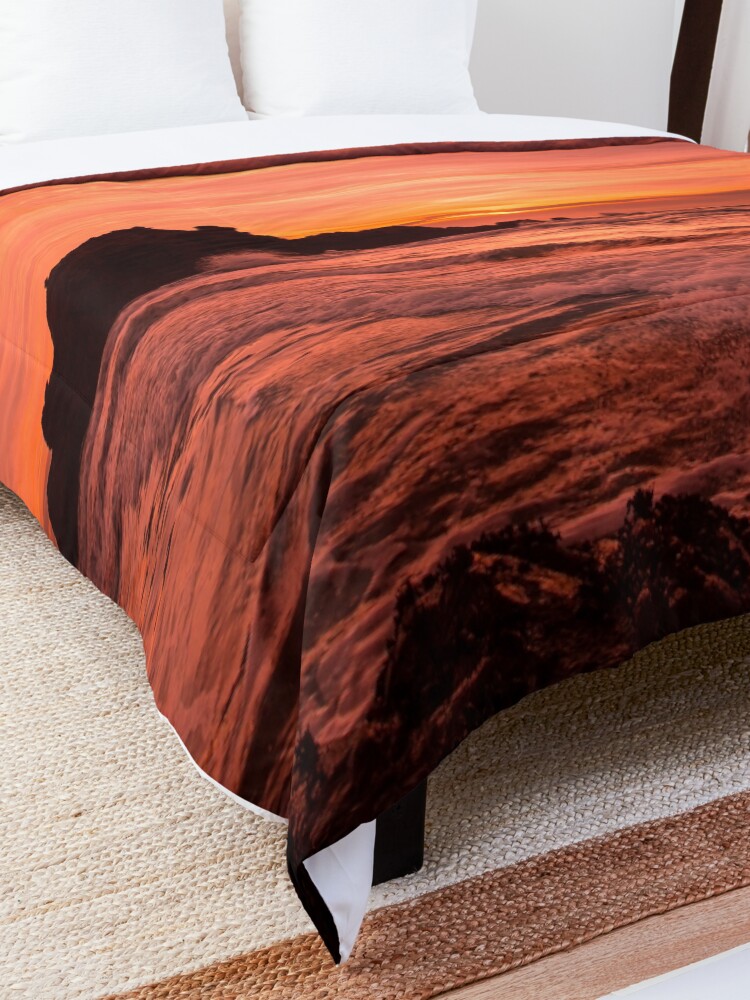 Alternate view of Pacific Sunset. Comforter