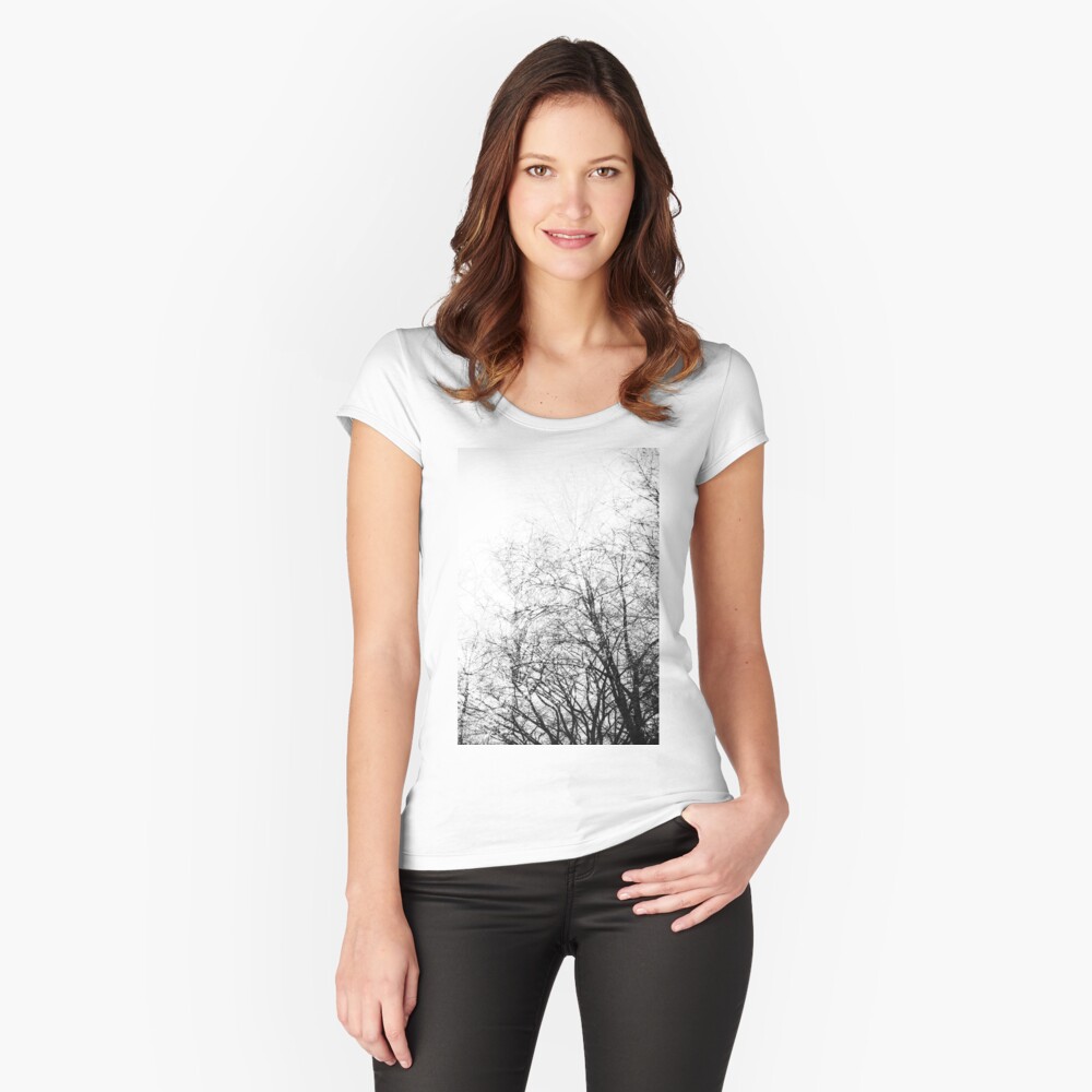 Artikel-Vorschau von Tailliertes Rundhals-Shirt, designt und verkauft von NicolettasShop.