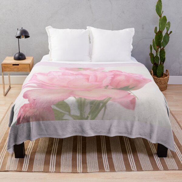 Artikelvorschau, Gentleness - Soft Pink Rose #1 #decor #art #Redbubble entworfen und verkauft von Anita's & Bella's Art.
