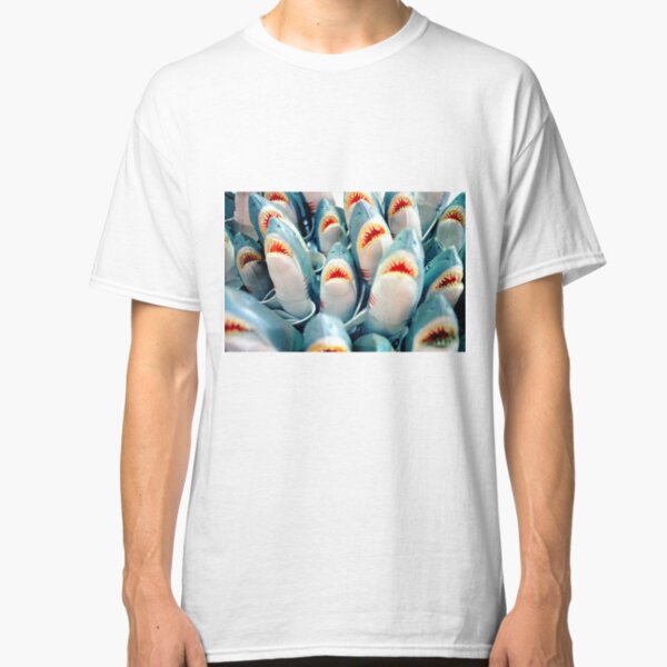 Hai Alarm - Shark attack Classic T-Shirt