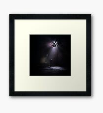 Light and darkness Gerahmtes Wandbild