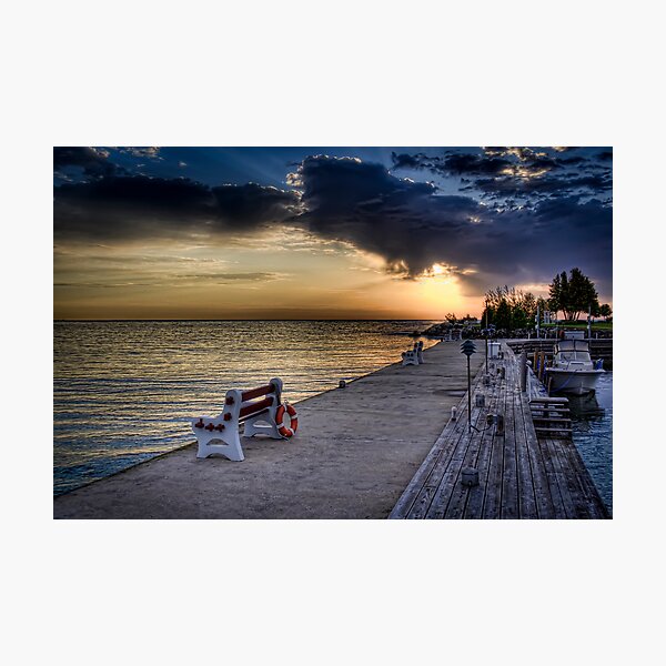 Item preview,  Wisconsin al amanecer. Capturado con una Canon EOS 50D y una lente EF-S de 18-200 mm. HDR de exposición estándar 3 a -2 designed and sold by Steve Leath.