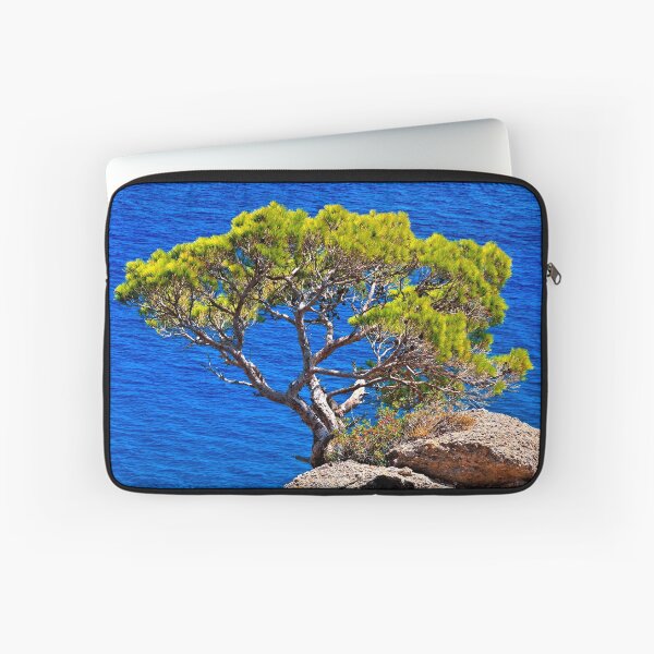 Item preview, Ese árbol envidiable designed and sold by Hercules Milas.