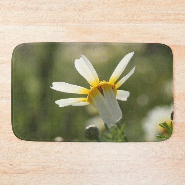 Item preview, Loves me, loves me not daisy designed and sold by Anna Lemos.