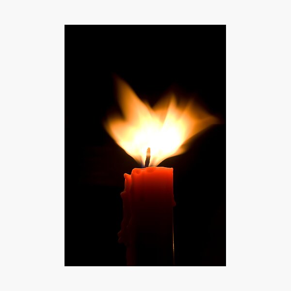 Artikelvorschau, Red Candle Black Background entworfen und verkauft von palmerphoto.