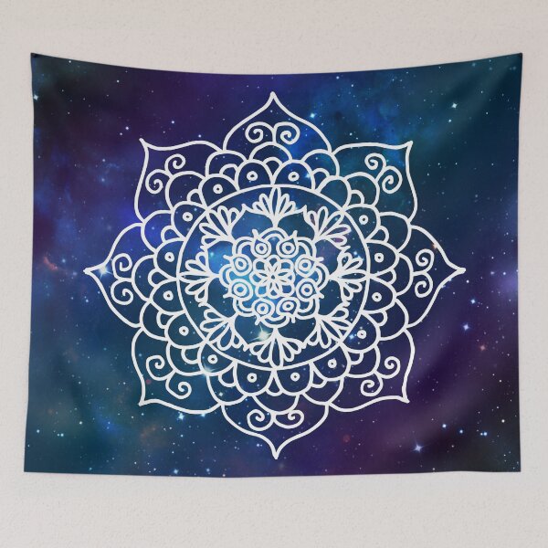 Aperçu de l'œuvre Galaxie Mandala Violet Bleu Espace Nébuleuse Fleur créée et vendue par Julie Erin Designs.