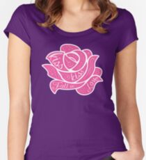 Kiss Kiss Fall in Love Tailliertes Rundhals-Shirt