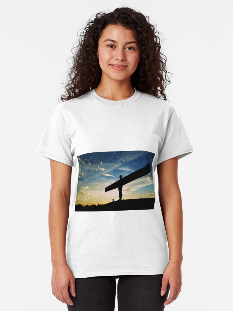 Alternate view of Angel of the North, Sunset, Newcastle-Gateshead Classic T-Shirt