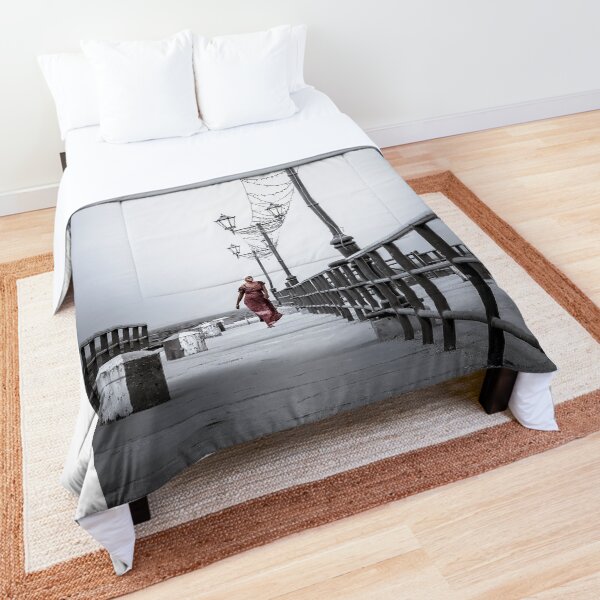 Long Back on The Bridge Comforter