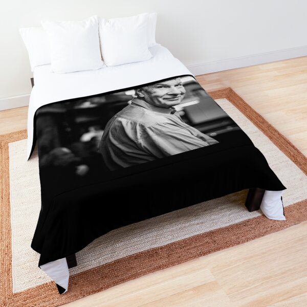Portrait of a blurred old man Comforter