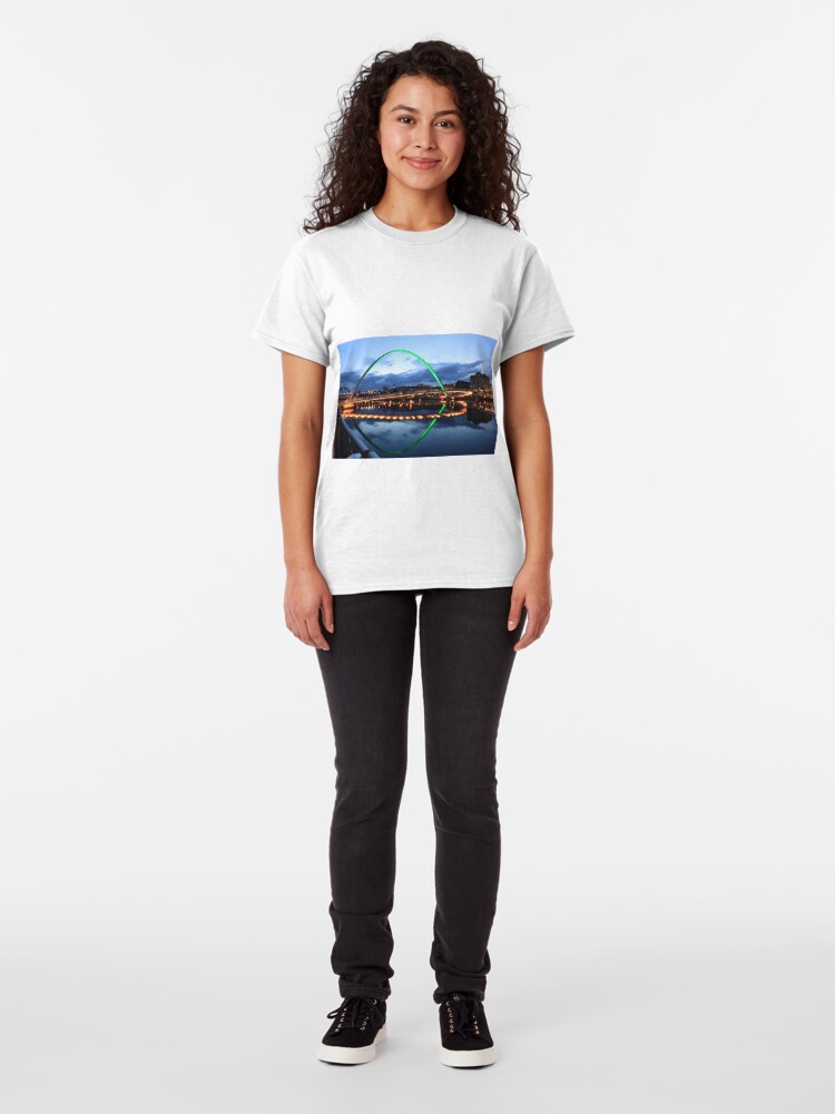 Alternate view of Gateshead Millennium Bridge, Reflections Classic T-Shirt