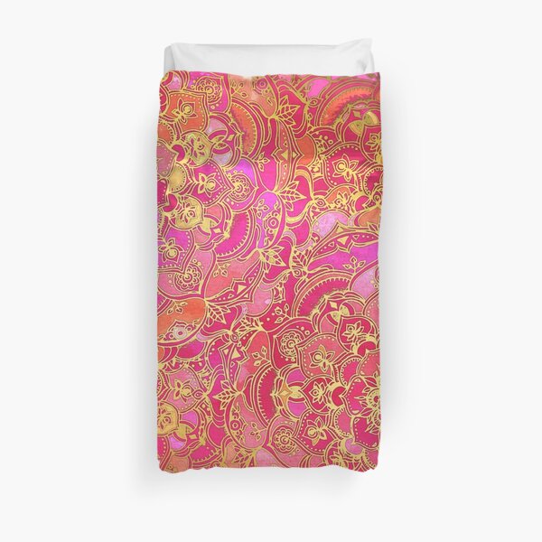 Hot Pink and Gold Baroque Floral Pattern Duvet Cover