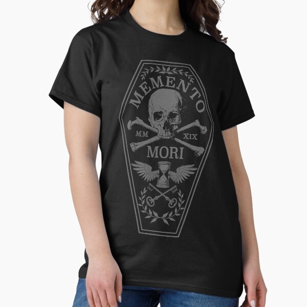 Vista previa del artículo con la obra «Memento Mori», diseñado y vendido por RavenWake.