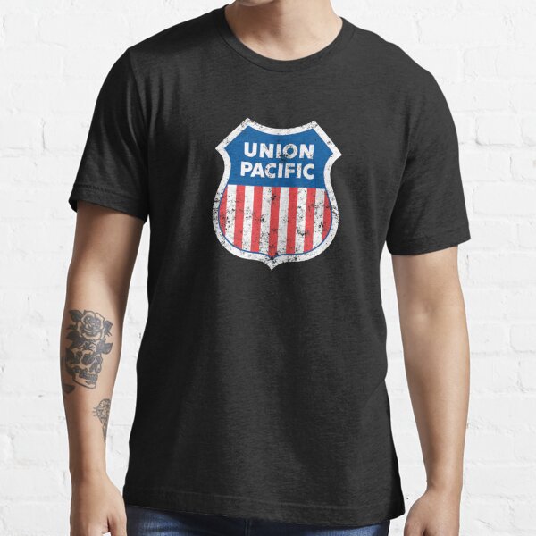 Red, White, & Blue Flying Eagle T-Shirt – Lindback Eagles