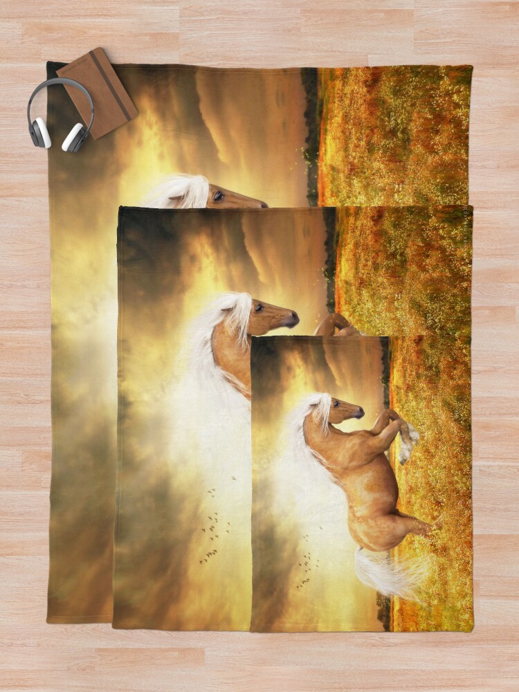 Plaid for Sale avec l'œuvre « Danse du soleil avec les chevaux