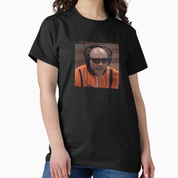 Vista previa del artículo con la obra «Joe Rogan en el espacio exterior», diseñado y vendido por Spinickus.