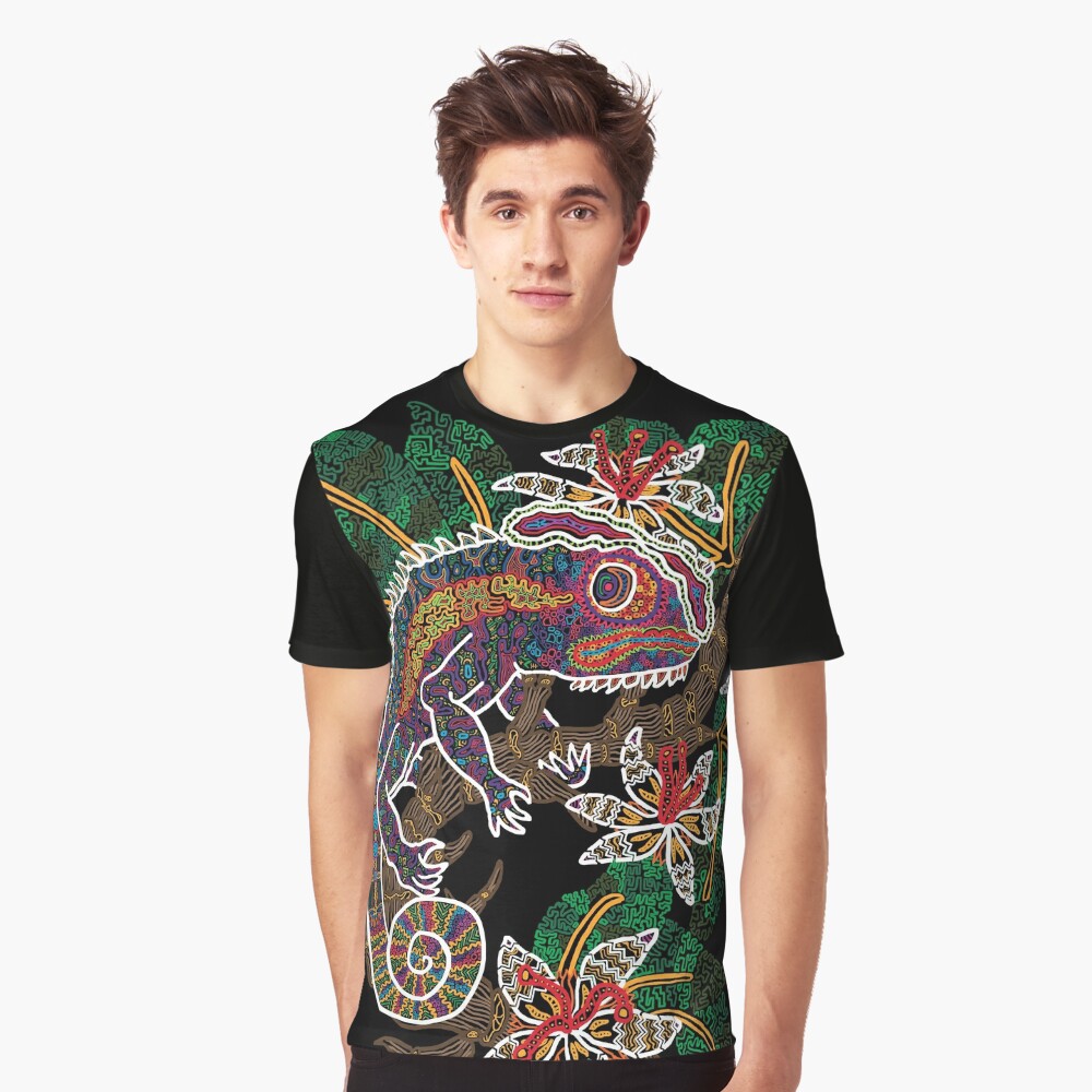 PSYCHEDELIC TRIPPY HORROR VACUI ANIMAL CHAMELEON ON BRANCH - linework Graphic T-Shirt