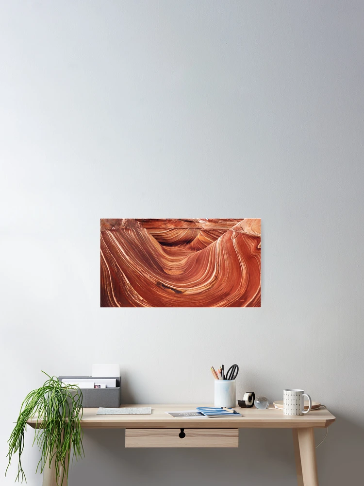 Aperçu 2 sur 3. Poster avec l'œuvre The Wave créée et vendue par The Studio Red.