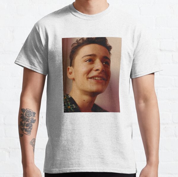 Noah schnapp Camiseta clásica