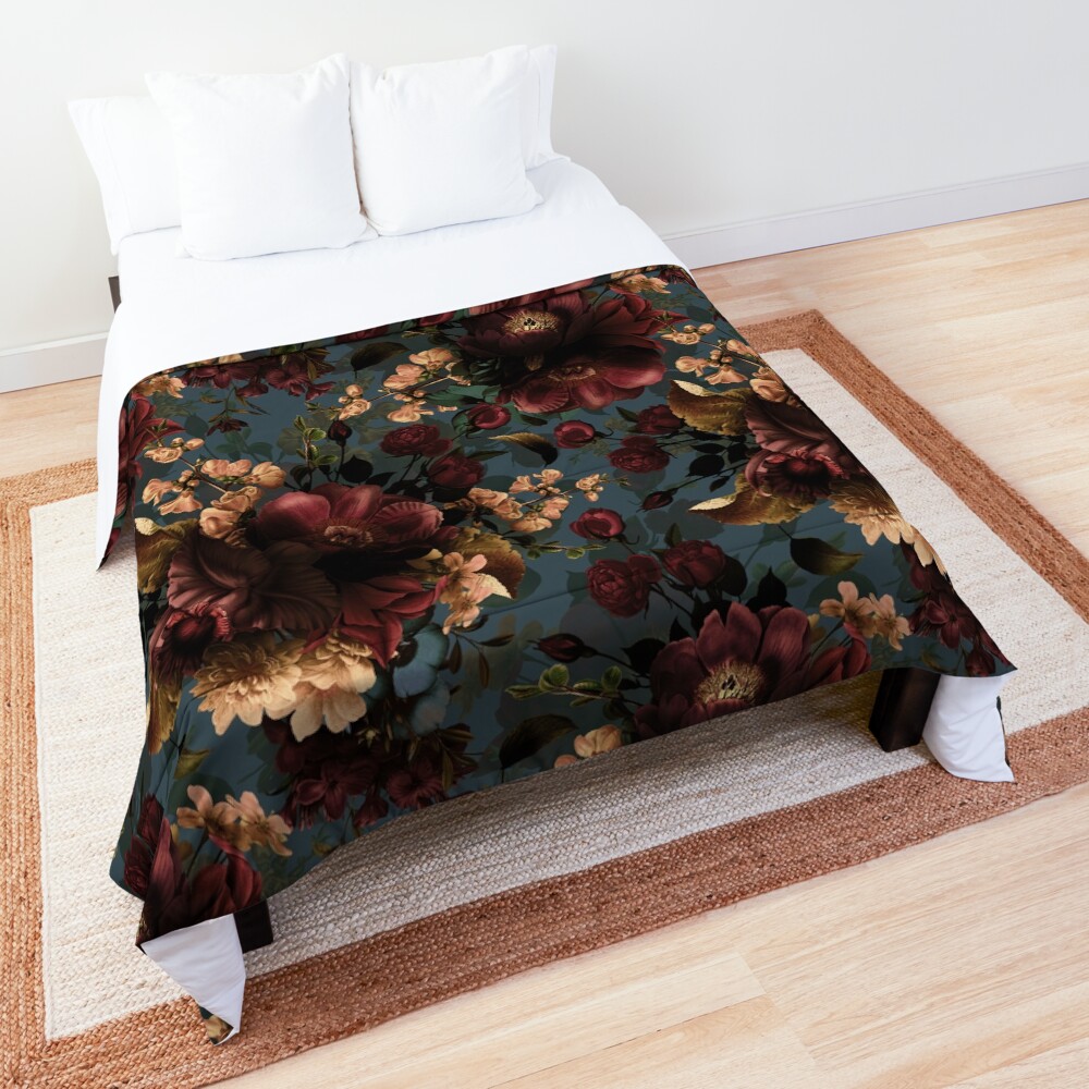 Moody florals - Mystic Night 10 Comforter