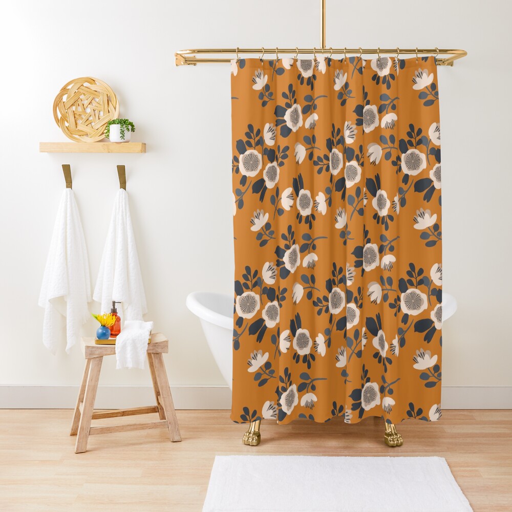 Vintage roses Shower Curtain