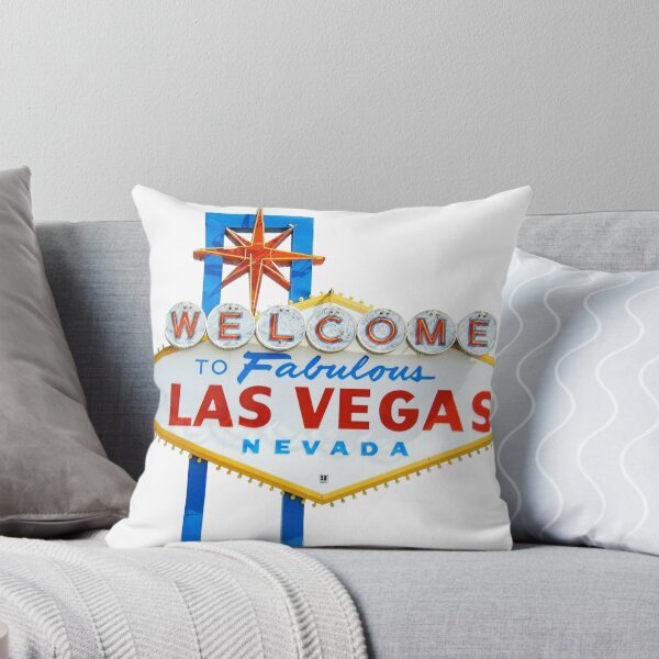 Aperçu de l'œuvre Bienvenue à Las Vegas fabuleux | T-shirt créée et vendue par WAGarmentSupply.