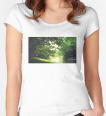 Bankside and Quiet Women's Fitted Scoop T-Shirt