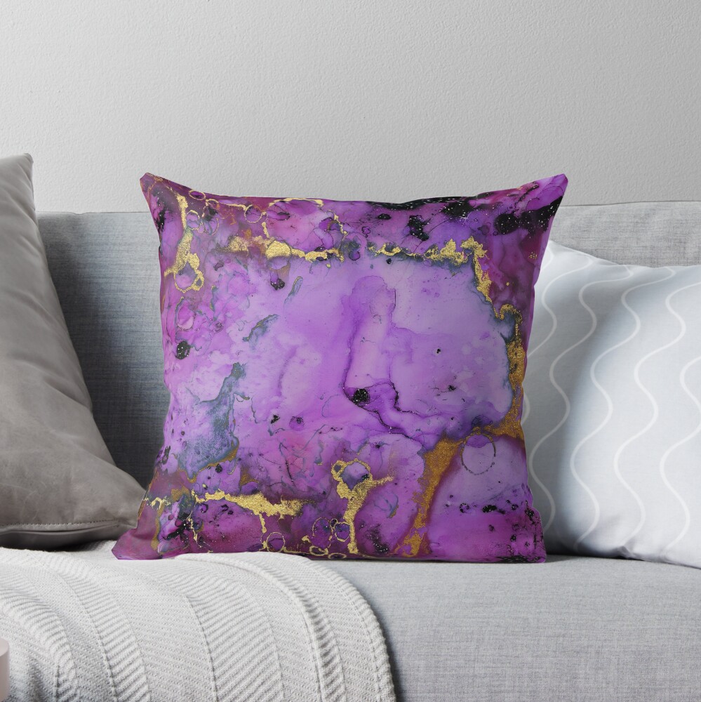 gold glitter veins on purple ink marble Throw Pillow