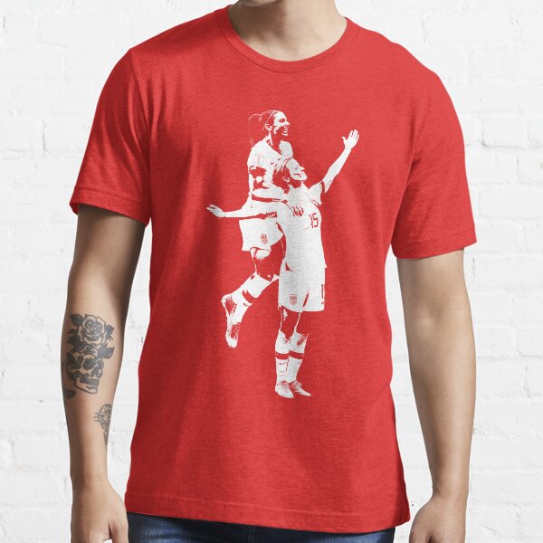 Megan Rapinoe et Alex Morgan Pose de victoire - Le pochoir blanc T-shirt essentiel