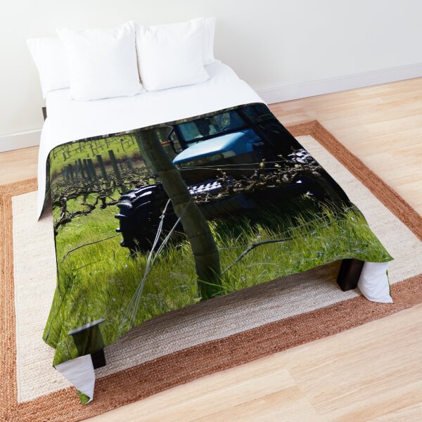 Slasher in the Vines - Magpie Springs - Adelaide Hills Wine Region - Fleurieu Peninsula - Winery Comforter