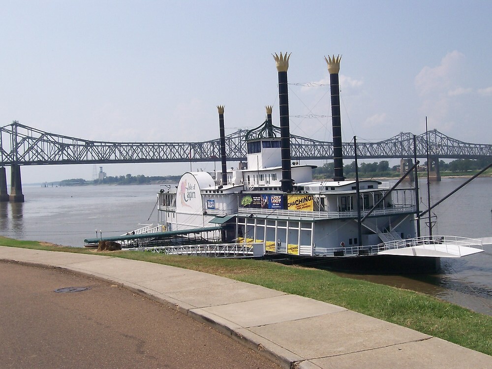 Mississippi Isle of Capri - Natchez: Where the River Meets the Reels